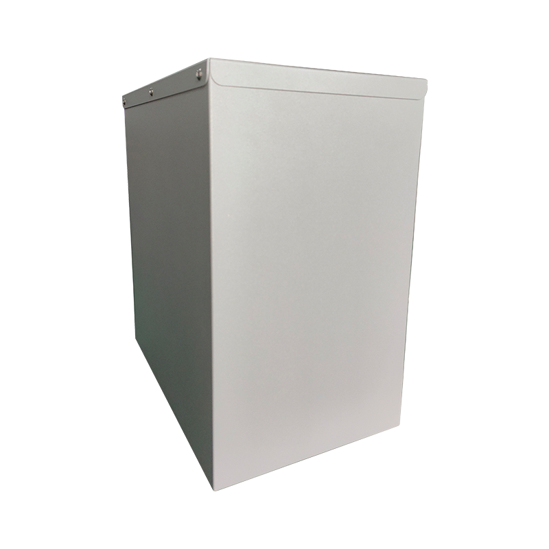 オフィス用のスパークリングウォーターディスペンサーのカウンター